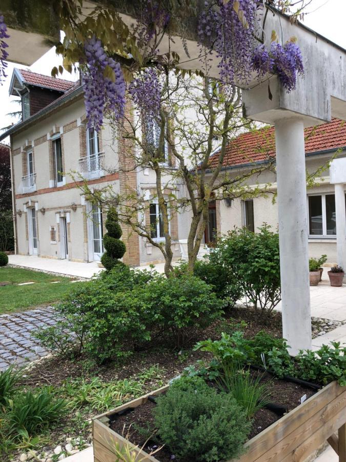 Le Jardin De Fresnes Bed & Breakfast Exterior foto